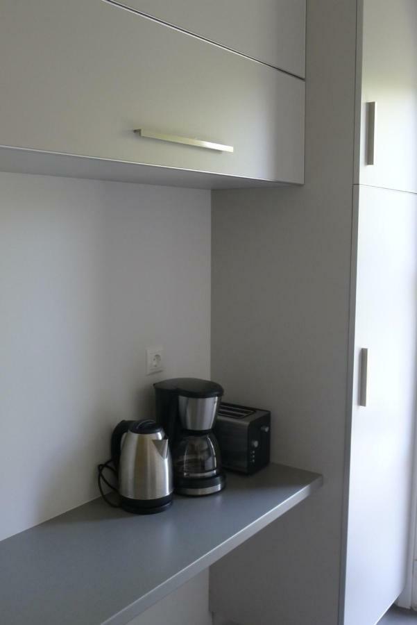 Deluxe Apartment In Vouliagmeni Atenas Exterior foto